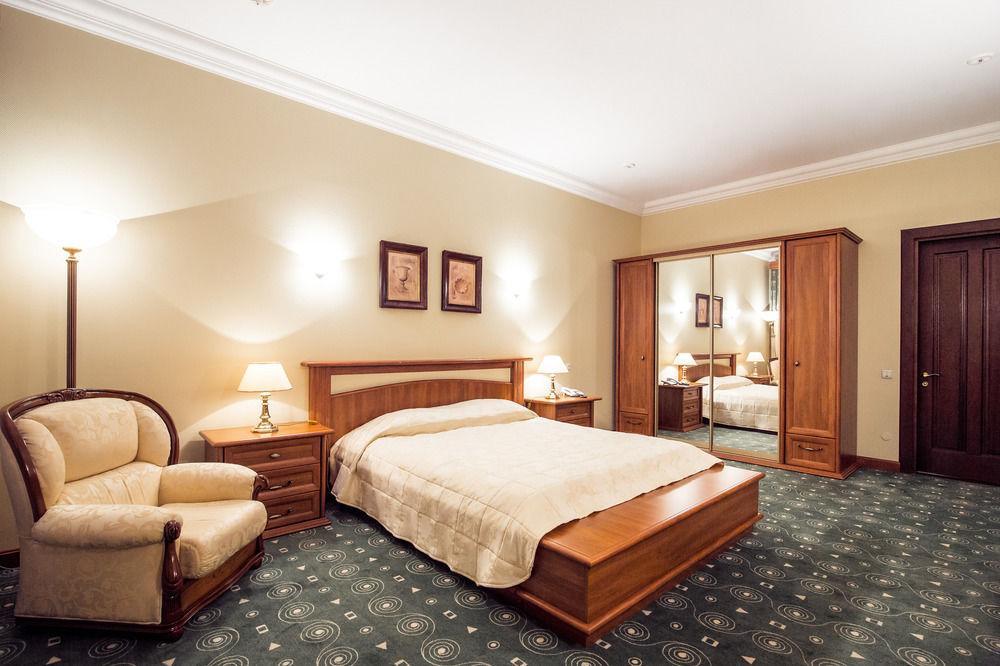 צ'יסינאו Codru Hotel מראה חיצוני תמונה